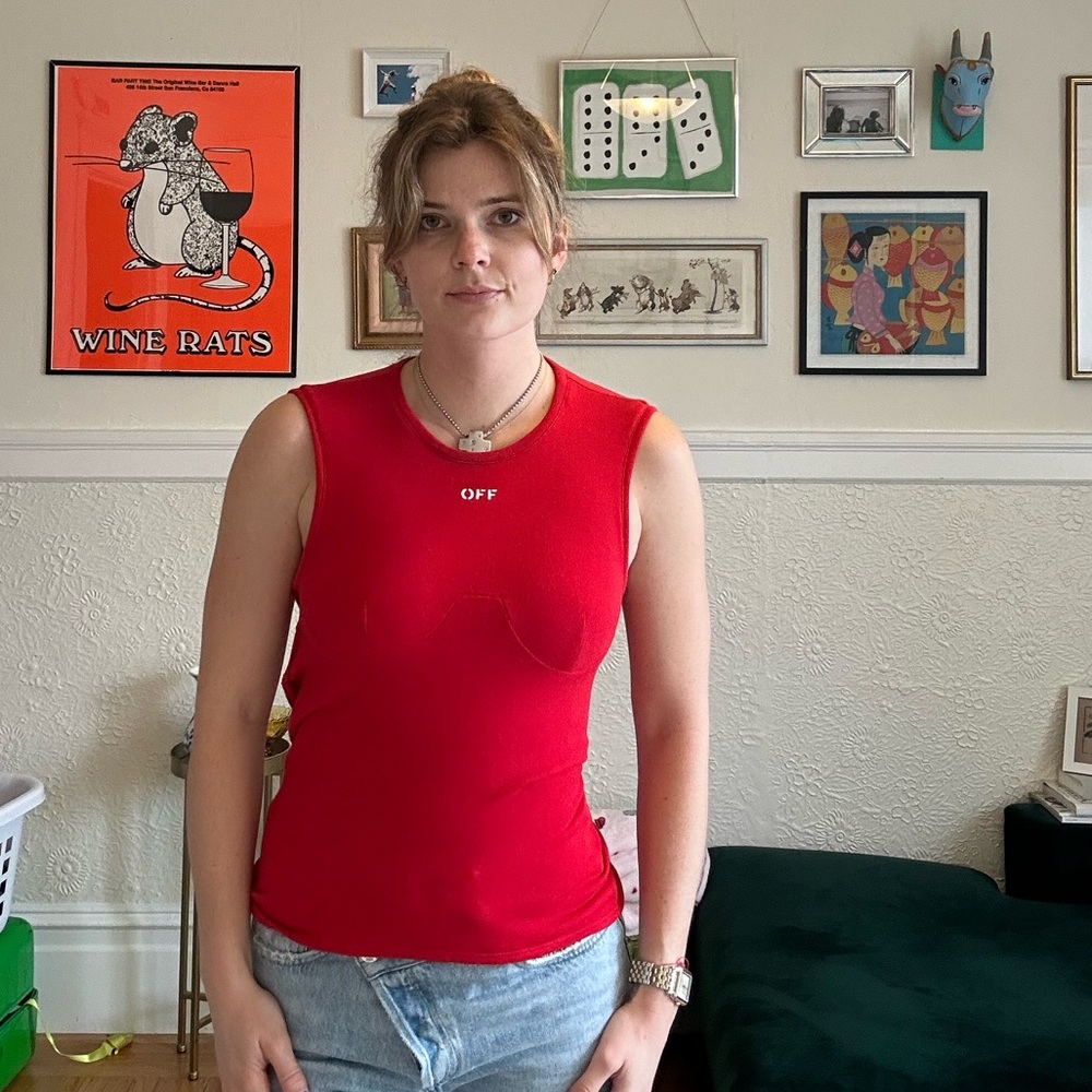 Red Sleeveless Top